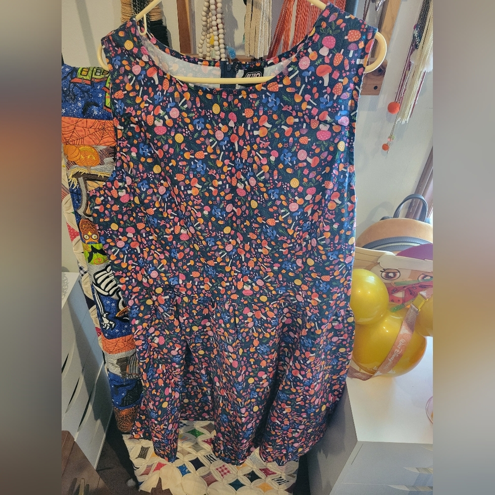 Retrolicious 2x Mushroom Dress